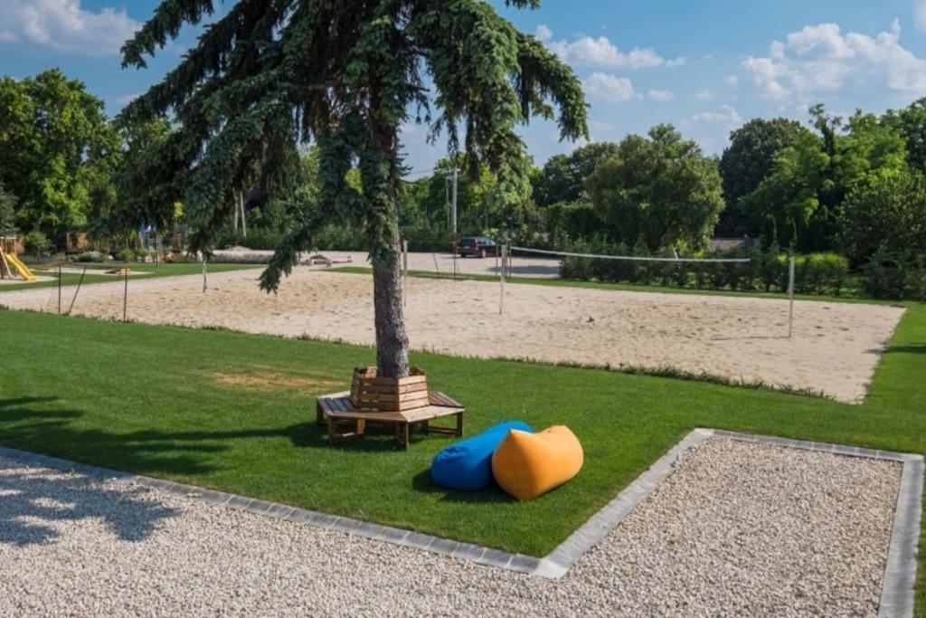 Hedon Brewery Apartments - 200 Meter To The Beach Balatonvilágos Esterno foto